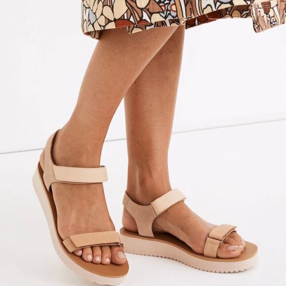 Madewell The Maggie Sandal inColorblock Beige Women’s Size 7.5 - Picture 2 of 10